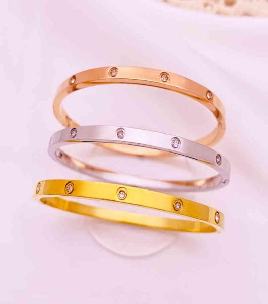 fine 4mm ten diamond bracelet for men and women 18k gold titanium steel openended with buckle lovers hand decoration9107879, Black
fine 4mm ten diamond bracelet for men and women 18k gold titanium steel openended with buckle lovers hand decoration9107879, Black