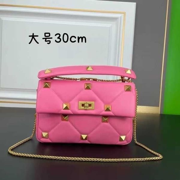 handbag metal rivet luxurys designer valentions women bags fashionable diamond grid chain leather women's casual shoulder crossbody j6h
handbag metal rivet luxurys designer valentions women bags fashionable diamond grid chain leather women's casual shoulder crossbody j6h