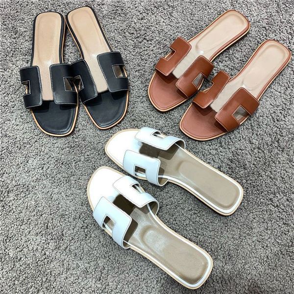 luxury designer sandals real leather ladies summer flat shoes fashion beach women slippers h letter drag with dust bag 35-42, Black
luxury designer sandals real leather ladies summer flat shoes fashion beach women slippers h letter drag with dust bag 35-42, Black