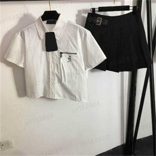 designer women clothing fashion two pieces dress letter zipper pocket short-sleeved shirt and letter leather buckle decorated pleated skirt, White
designer women clothing fashion two pieces dress letter zipper pocket short-sleeved shirt and letter leather buckle decorated pleated skirt, White