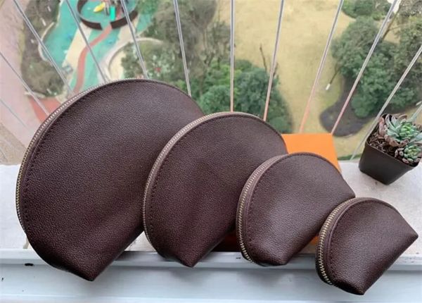 fashion women cosmetic bags organizer famous makeup bag travel pouch make up bag ladies cluch purses organizador toiletry bag 4pcs/set
fashion women cosmetic bags organizer famous makeup bag travel pouch make up bag ladies cluch purses organizador toiletry bag 4pcs/set