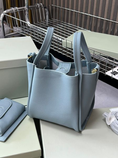2023 fashion bucket bags songmont medium small shopping totes evening bags women's large capacity portable oblique cross basket bag
2023 fashion bucket bags songmont medium small shopping totes evening bags women's large capacity portable oblique cross basket bag