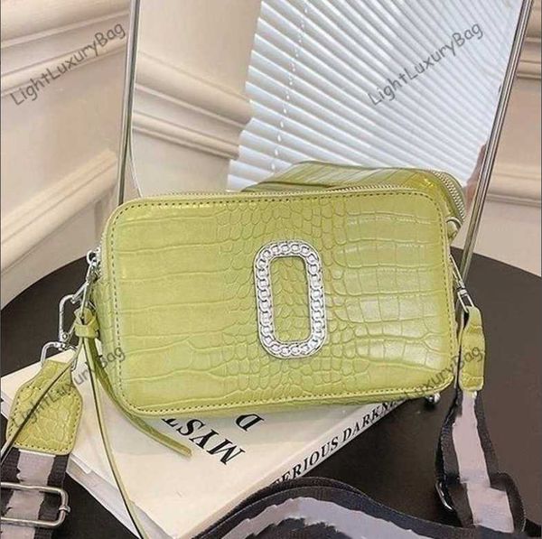 luxury bag m fashion wide shoulder-strap crossbody bags alligator shoulder wallets women brand tote classic female purses 230505
luxury bag m fashion wide shoulder-strap crossbody bags alligator shoulder wallets women brand tote classic female purses 230505