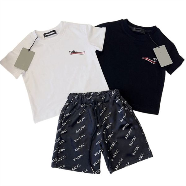 three-piece children's clothes designer brand black t-shirt + white t-shirt + shorts three-piece high-quality children's shorts su
three-piece children's clothes designer brand black t-shirt + white t-shirt + shorts three-piece high-quality children's shorts su