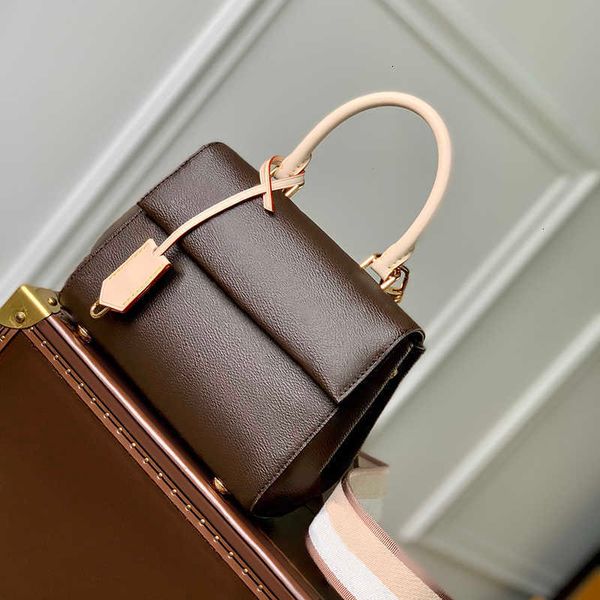 10a l bag designer crossbody bags luxury cluny mini handbag m46055 shoulder bag l198
10a l bag designer crossbody bags luxury cluny mini handbag m46055 shoulder bag l198