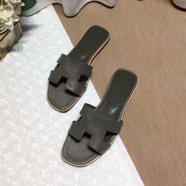 fashion women designer slipper slide sandals summer classic brand beach casual sandals size 35-42 02, Black
fashion women designer slipper slide sandals summer classic brand beach casual sandals size 35-42 02, Black