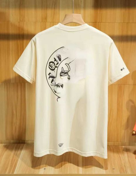 23 years ch men's t-shirts scroll heart beige horseshoe print cotton crewneck short sleeve t-shirt, White;black
23 years ch men's t-shirts scroll heart beige horseshoe print cotton crewneck short sleeve t-shirt, White;black
