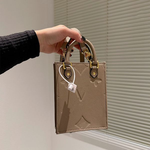 designer handbags petit sac plat totes bag embossing supple grained genuine leather double handle by the pool handbag uality shoulder bags p
designer handbags petit sac plat totes bag embossing supple grained genuine leather double handle by the pool handbag uality shoulder bags p