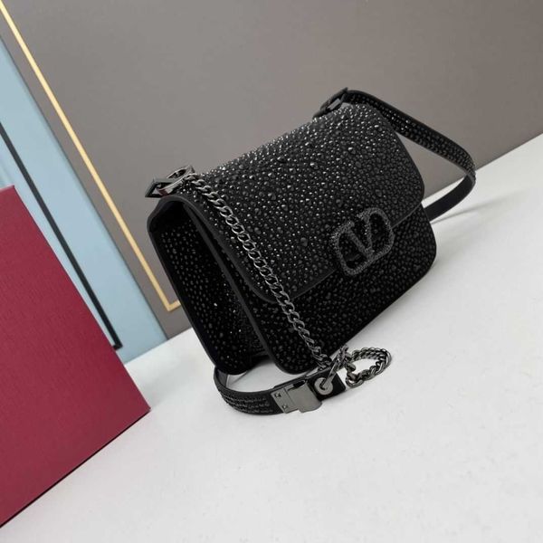 designer handmade handbag beauty bags women luxurys diamond flipped cover chain women's shoulder crossbody 6a3b 16nm
designer handmade handbag beauty bags women luxurys diamond flipped cover chain women's shoulder crossbody 6a3b 16nm