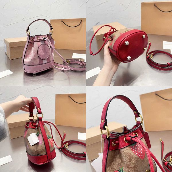 cbag evening bags leather totes woman women luxurys designers fashion purses designer handbags messenger crossbody shoulder bag wallet lady
cbag evening bags leather totes woman women luxurys designers fashion purses designer handbags messenger crossbody shoulder bag wallet lady
