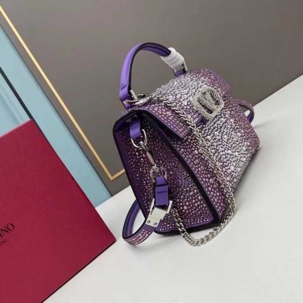 designer women bags luxurys valentions handbag new covered crystal mini diamond buckle fashionable chain shoulder crossbody peze
designer women bags luxurys valentions handbag new covered crystal mini diamond buckle fashionable chain shoulder crossbody peze
