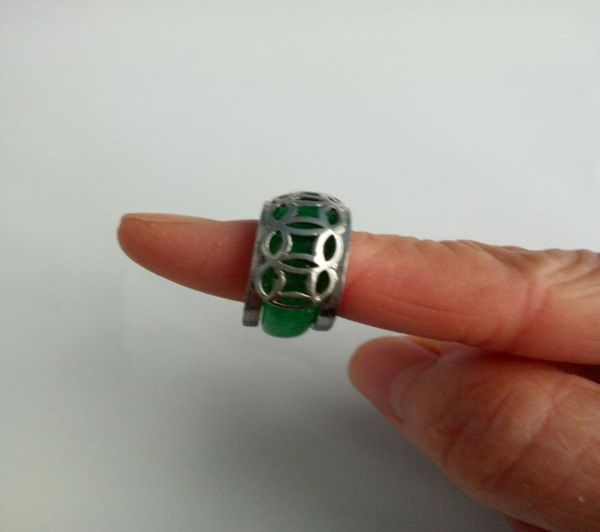 natural emerald wrench ring male and female green thumb jade ring widened jade bag silver hand ring1425148
natural emerald wrench ring male and female green thumb jade ring widened jade bag silver hand ring1425148