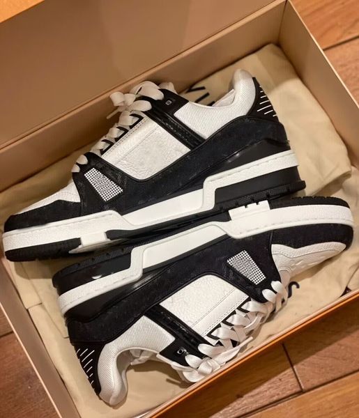 luxury vintage basketball sneakers shoes men grained calf leather rubber sole abloh lace-up trainers virgil outdoor discount skateboard walk, Black
luxury vintage basketball sneakers shoes men grained calf leather rubber sole abloh lace-up trainers virgil outdoor discount skateboard walk, Black