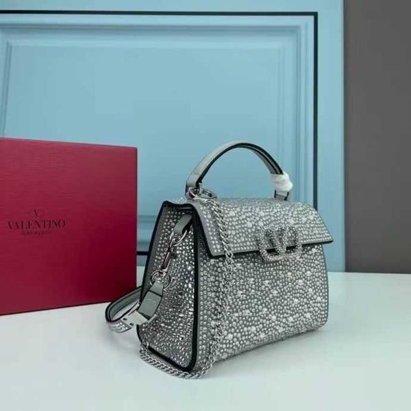 valentions covered women handbag new bags designer luxurys crystal mini diamond buckle fashionable chain shoulder crossbody m38b
valentions covered women handbag new bags designer luxurys crystal mini diamond buckle fashionable chain shoulder crossbody m38b
