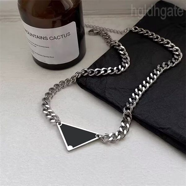 men necklace designer for women triangle black white solid color hip hop jewelry silver plated chian romantic ins luxury necklace classical
men necklace designer for women triangle black white solid color hip hop jewelry silver plated chian romantic ins luxury necklace classical