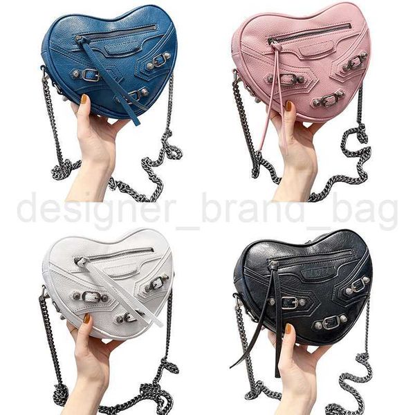 designer le cagole heart mini shoulder bag womens fashion luxury pink black white blue chain fine-grained sheep leather handbag
designer le cagole heart mini shoulder bag womens fashion luxury pink black white blue chain fine-grained sheep leather handbag