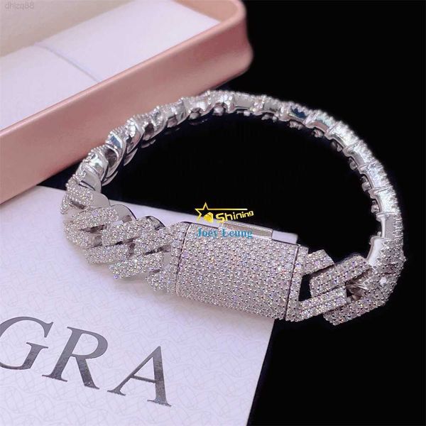 925 sterling silver gold plated vvs moissanite diamond custom 15mm iced out cuban bracelet
925 sterling silver gold plated vvs moissanite diamond custom 15mm iced out cuban bracelet