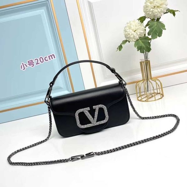 handbag designer valentions women v bags luxurys diamond buckle mini handheld cowhide shoulder crossbody women's chain 5 eaq3
handbag designer valentions women v bags luxurys diamond buckle mini handheld cowhide shoulder crossbody women's chain 5 eaq3
