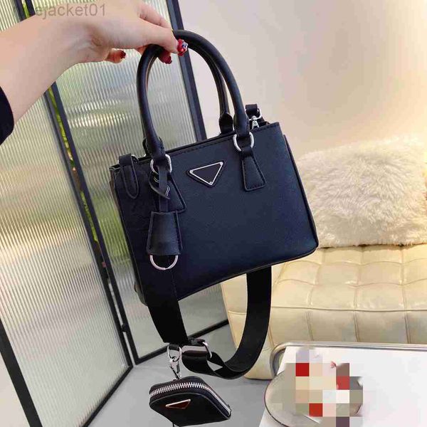 p classic two piece set designer bag shoulder bag handbags totebag removable shoulder strap with decorative wallet purse zipper closure hand
p classic two piece set designer bag shoulder bag handbags totebag removable shoulder strap with decorative wallet purse zipper closure hand