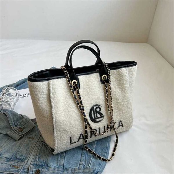 plush temperament large capacity chain shoulder 2022 new winter foreign style letter tote korean bag factory outlet 70% off 1lgu
plush temperament large capacity chain shoulder 2022 new winter foreign style letter tote korean bag factory outlet 70% off 1lgu
