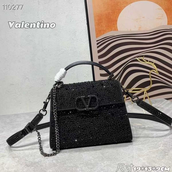 flash designer women bags luxurys valentiones handbag super bling crystal women's chain shoulder crossbody leather q913
flash designer women bags luxurys valentiones handbag super bling crystal women's chain shoulder crossbody leather q913
