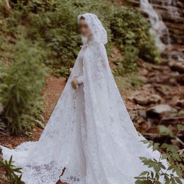wedding hair jewelry ladies mopping the floor long lace wedding accessories cape white ivory jacket handmade bride shawl 2023 230506, Slivery;golden
wedding hair jewelry ladies mopping the floor long lace wedding accessories cape white ivory jacket handmade bride shawl 2023 230506, Slivery;golden