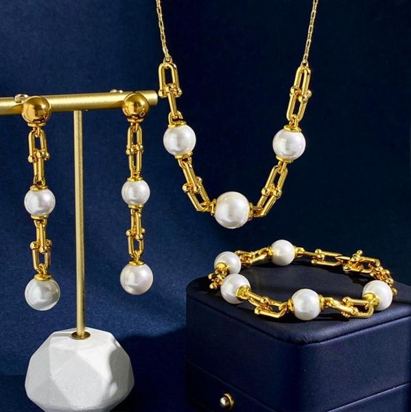 new fashionable female brand bracelet earrings necklace set saturn pearl necklace satellite clavicle chain punk atmosphere8292998, Golden;silver
new fashionable female brand bracelet earrings necklace set saturn pearl necklace satellite clavicle chain punk atmosphere8292998, Golden;silver