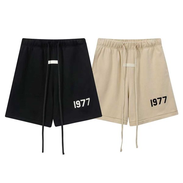 36f1 2023 men's and women's new shorts fashion high street brand ess double line 1977 american summer sports casual for 985q, White;black
36f1 2023 men's and women's new shorts fashion high street brand ess double line 1977 american summer sports casual for 985q, White;black