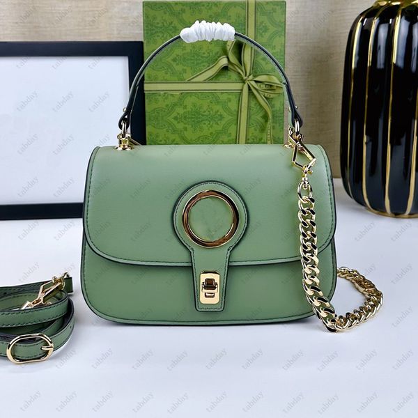 designer dinner bag women handheld shoulder bag made of smooth leather with exquisite chain strap design press on buckle fashion makeup bag
designer dinner bag women handheld shoulder bag made of smooth leather with exquisite chain strap design press on buckle fashion makeup bag