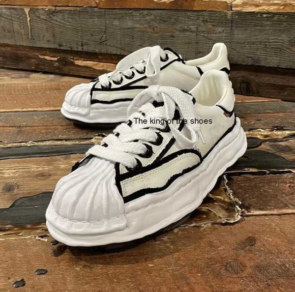 maison mihara yasuhiro mmy shoes og sole toe cap canvas lowcut sneaker mens platform womens leather suede red white black casual sneakers
maison mihara yasuhiro mmy shoes og sole toe cap canvas lowcut sneaker mens platform womens leather suede red white black casual sneakers