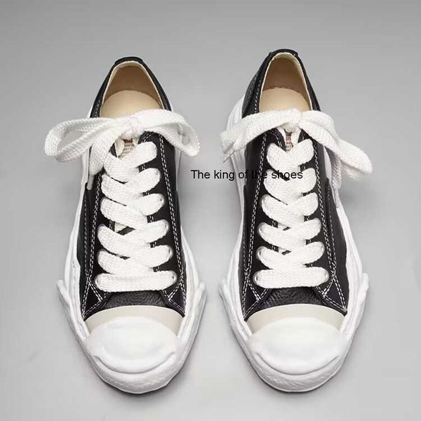 premium leather thick bottom sneakers flats shoes designers shoe canvas lace-up women luxury rubber cap mmy maison mihara yasuhiro hank orig, Black
premium leather thick bottom sneakers flats shoes designers shoe canvas lace-up women luxury rubber cap mmy maison mihara yasuhiro hank orig, Black