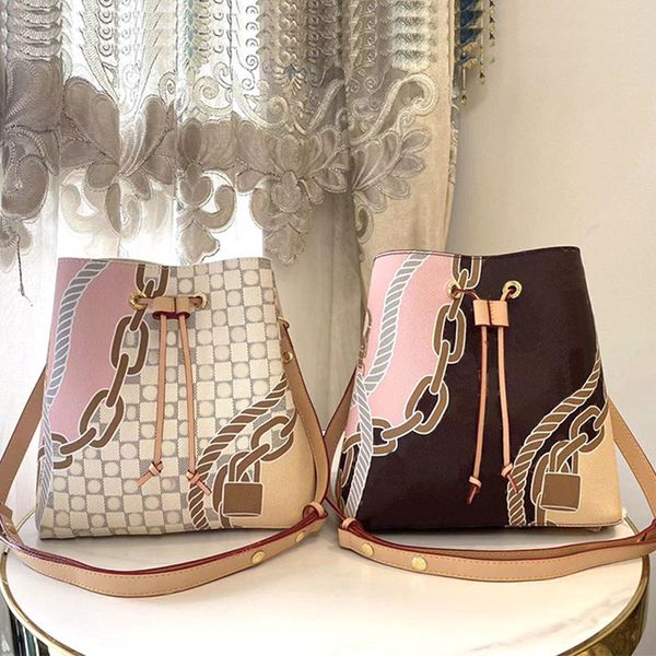 shoulder bag large bucket bag women designers tote bag leather luxury wallet crossbody bag handbags purse female messenger bag chains ropes
shoulder bag large bucket bag women designers tote bag leather luxury wallet crossbody bag handbags purse female messenger bag chains ropes