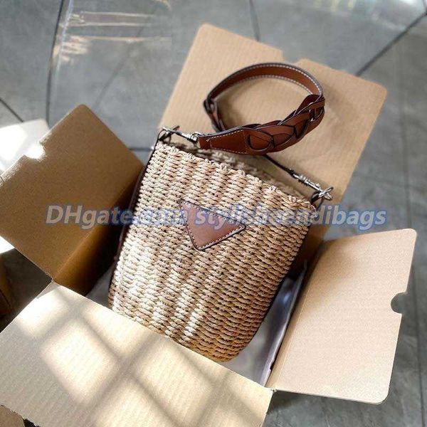 stylisheendibags drawstring woman handbag large capacity designers basket bag womens letter shopping fashion luxurys quality wicker totes ha
stylisheendibags drawstring woman handbag large capacity designers basket bag womens letter shopping fashion luxurys quality wicker totes ha