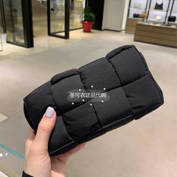 bottegas bag nylon cassette 8 grid woven waist pillow cross body chest female venetas leather cz
bottegas bag nylon cassette 8 grid woven waist pillow cross body chest female venetas leather cz