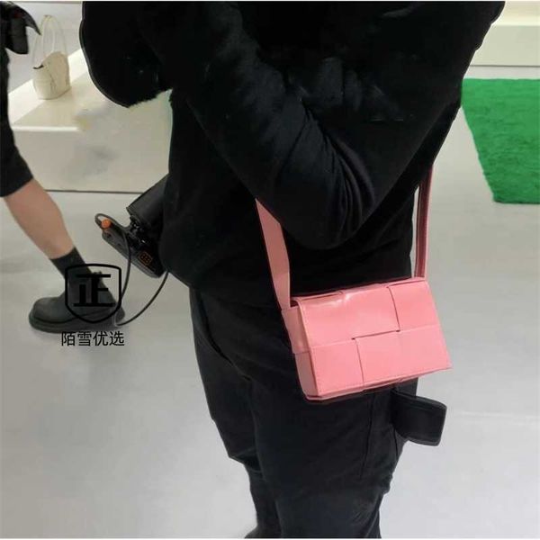 bottegas bag mini cassette oil wax camera small square for women venetas leather zc
bottegas bag mini cassette oil wax camera small square for women venetas leather zc