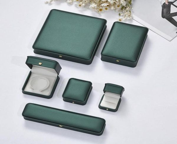 jewelry pouches bags crown set box green pu leather rounded gold buckle pendant ear stud bracelet packaging storage valentine037463592, Pink;blue
jewelry pouches bags crown set box green pu leather rounded gold buckle pendant ear stud bracelet packaging storage valentine037463592, Pink;blue