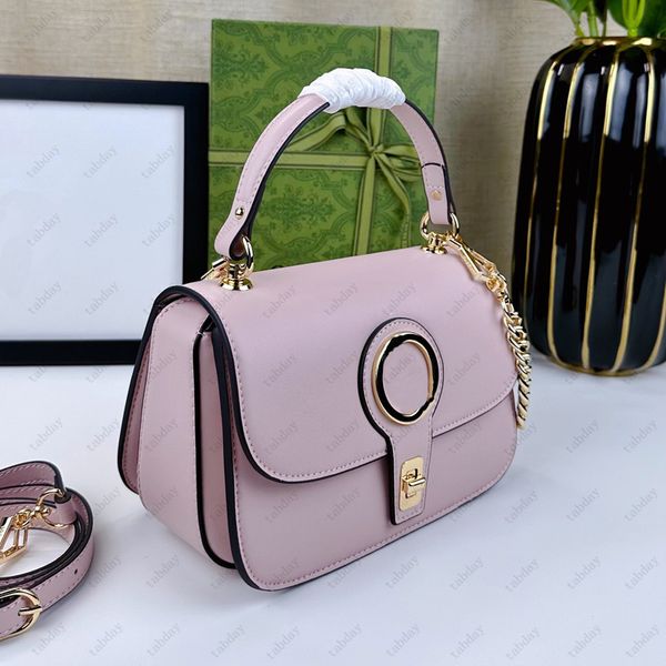 2023 designer dinner bag women handheld shoulder bag made of smooth leather with exquisite chain strap design press on buckle fashion makeup
2023 designer dinner bag women handheld shoulder bag made of smooth leather with exquisite chain strap design press on buckle fashion makeup