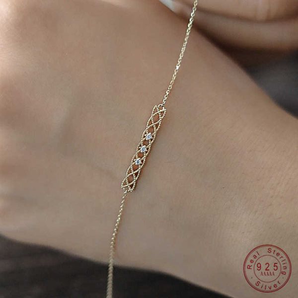 charm bracelets s925 sterling silver plating 14k gold light luxury retro hollow zircon bracelet for womne sweet jewelry gift aa230506, Golden;silver
charm bracelets s925 sterling silver plating 14k gold light luxury retro hollow zircon bracelet for womne sweet jewelry gift aa230506, Golden;silver