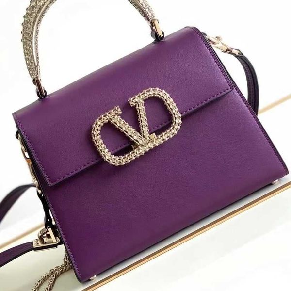 decorated designer women bags luxurys valentiones handbag crystal cowhide metal diamond handle handheld shoulder crossbody 8dre
decorated designer women bags luxurys valentiones handbag crystal cowhide metal diamond handle handheld shoulder crossbody 8dre