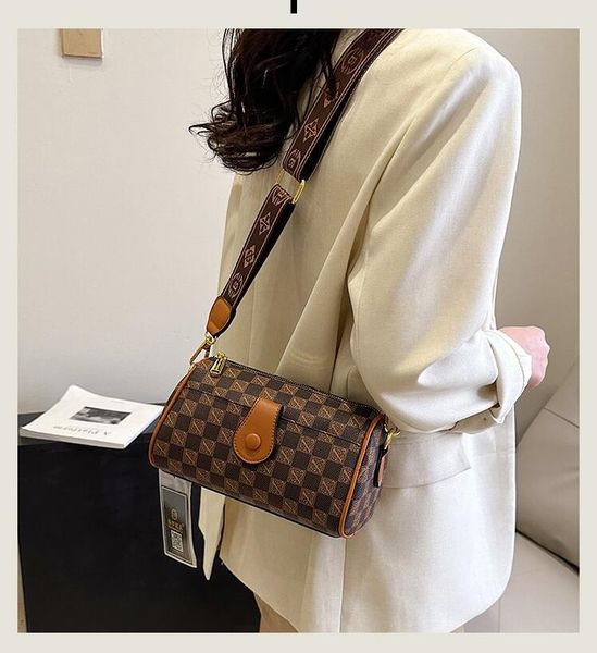 s602 women shell leather bag for female vintage new cross-body bags plaid shouler bags leather clutch bags designer bag
s602 women shell leather bag for female vintage new cross-body bags plaid shouler bags leather clutch bags designer bag