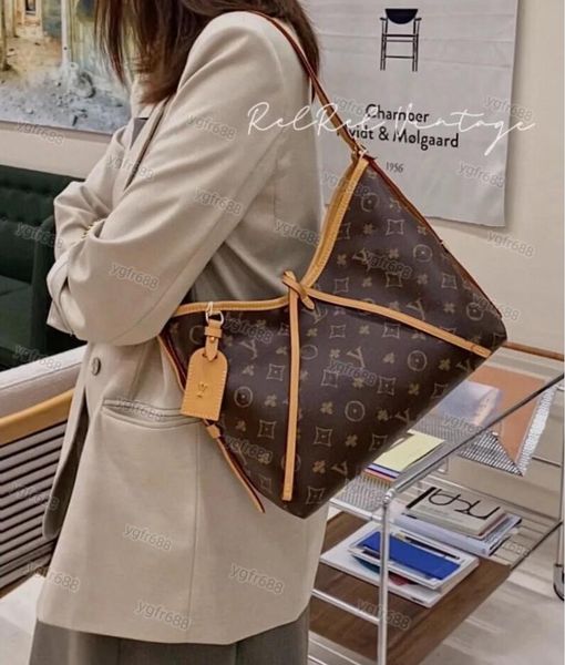 classic women bags designer bags handbags evening female shoulder bag fashion luxury designer female crossbody bag shopping totes women hand
classic women bags designer bags handbags evening female shoulder bag fashion luxury designer female crossbody bag shopping totes women hand