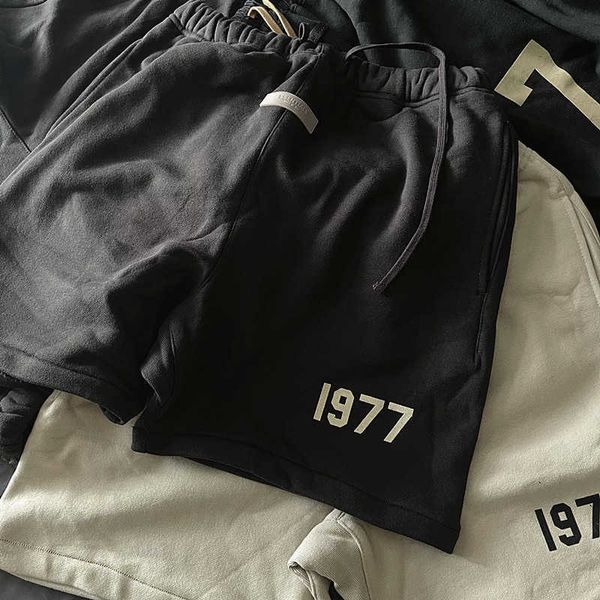 utgy women's and men's shorts new fashion high street brand ess double line 1977 american summer sports casual for pwdd, White;black
utgy women's and men's shorts new fashion high street brand ess double line 1977 american summer sports casual for pwdd, White;black