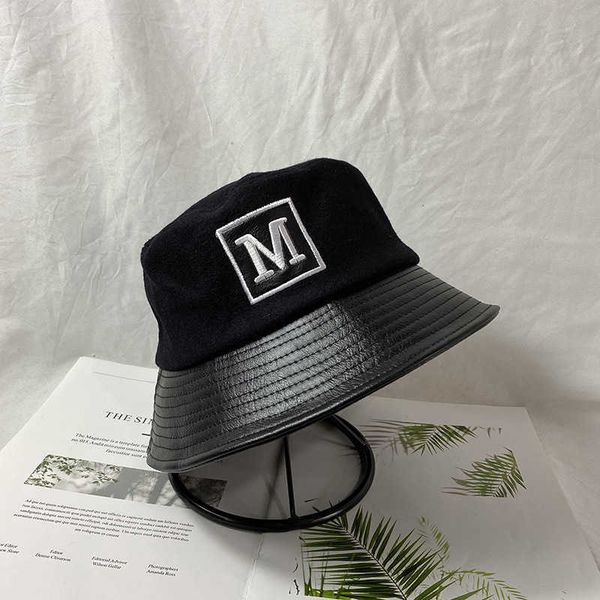 wide brim hats leather fluff letter m men's fisherman hat winter autumn sun hat fashion stitching j230503, Blue;gray
wide brim hats leather fluff letter m men's fisherman hat winter autumn sun hat fashion stitching j230503, Blue;gray