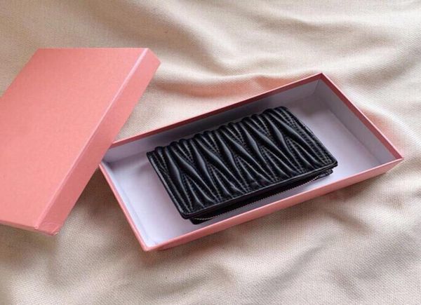 for lady lambskin wallet multifunction wallet with card bag gift box fashion wallet vintage original leather 51965044329, Red;black
for lady lambskin wallet multifunction wallet with card bag gift box fashion wallet vintage original leather 51965044329, Red;black