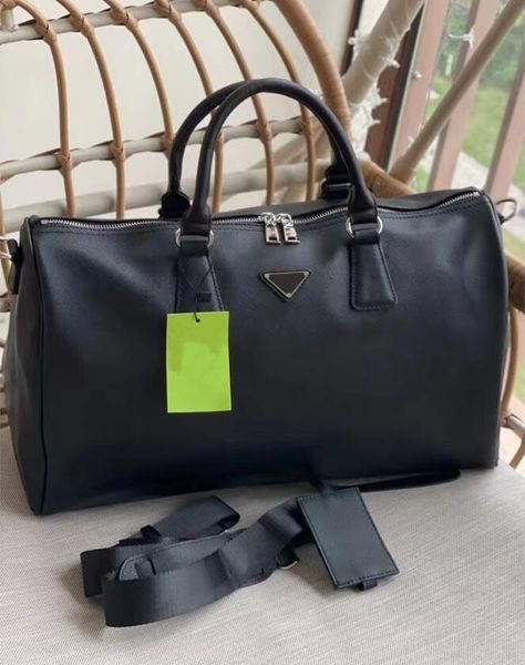 large capacity duffle bag chain travel bags outdoor saffiano cross leather polyester plain print stripes letter soft single gm designer lugg
large capacity duffle bag chain travel bags outdoor saffiano cross leather polyester plain print stripes letter soft single gm designer lugg