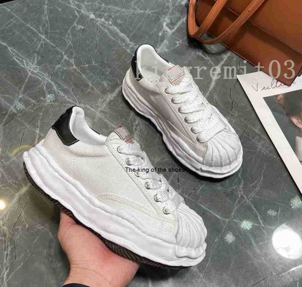 mmy casual shoes men women platform wave sneakers rubber sole high street trainers maison mihara yasuhiro low cut canvas fashion shoes lace-, Black
mmy casual shoes men women platform wave sneakers rubber sole high street trainers maison mihara yasuhiro low cut canvas fashion shoes lace-, Black