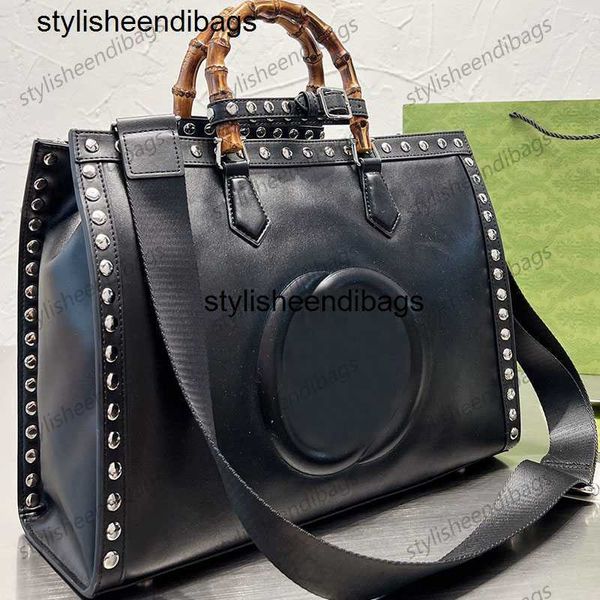 shoulder bags black bamboo diana handbags women shoulder bag genuine leather rivet removable strap fashion letters large capacity pocket tot
shoulder bags black bamboo diana handbags women shoulder bag genuine leather rivet removable strap fashion letters large capacity pocket tot