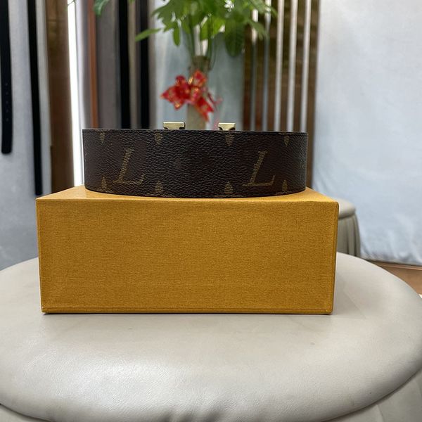 l w belt man designer gold buckle genuine leather advanced materials fashion letters buckle flower belt grid gift for boyfriend with box v00, Black;brown
l w belt man designer gold buckle genuine leather advanced materials fashion letters buckle flower belt grid gift for boyfriend with box v00, Black;brown