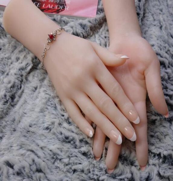 28cm real doll hand mannequin body manicure props jewelry model art mannequin halloween man finger soft xiaitexi4587437, Khaki 
28cm real doll hand mannequin body manicure props jewelry model art mannequin halloween man finger soft xiaitexi4587437, Khaki