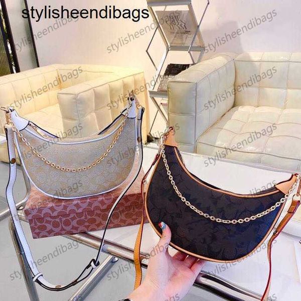 women's chest bag shoulder bags totes handbag cross body cosmetic bag cell phone pocket wallets coin purses subaxillary package 
women's chest bag shoulder bags totes handbag cross body cosmetic bag cell phone pocket wallets coin purses subaxillary package